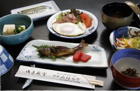 Miharaya Ryokan Gujo Eksteriør bilde